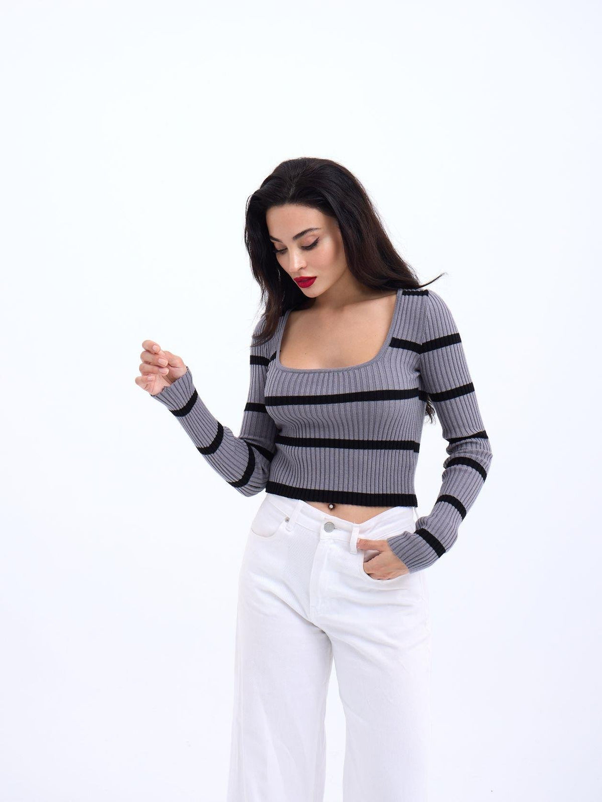 42221 STRICKWAREN GESTREIFTES CORD CROP-GRAU-SCHWARZ