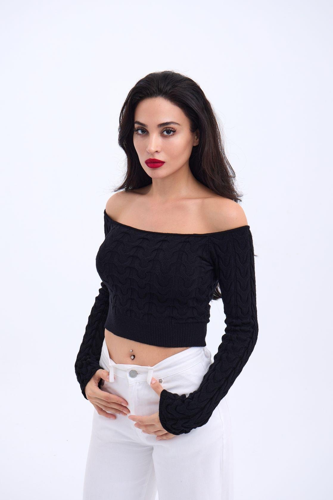 42241 STRICKWAREN BATAT NECK CROP-SCHWARZ