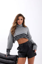 43241 STRICKWAREN GESTREIFTES TURTLER CROP-GRAU-SCHWARZ