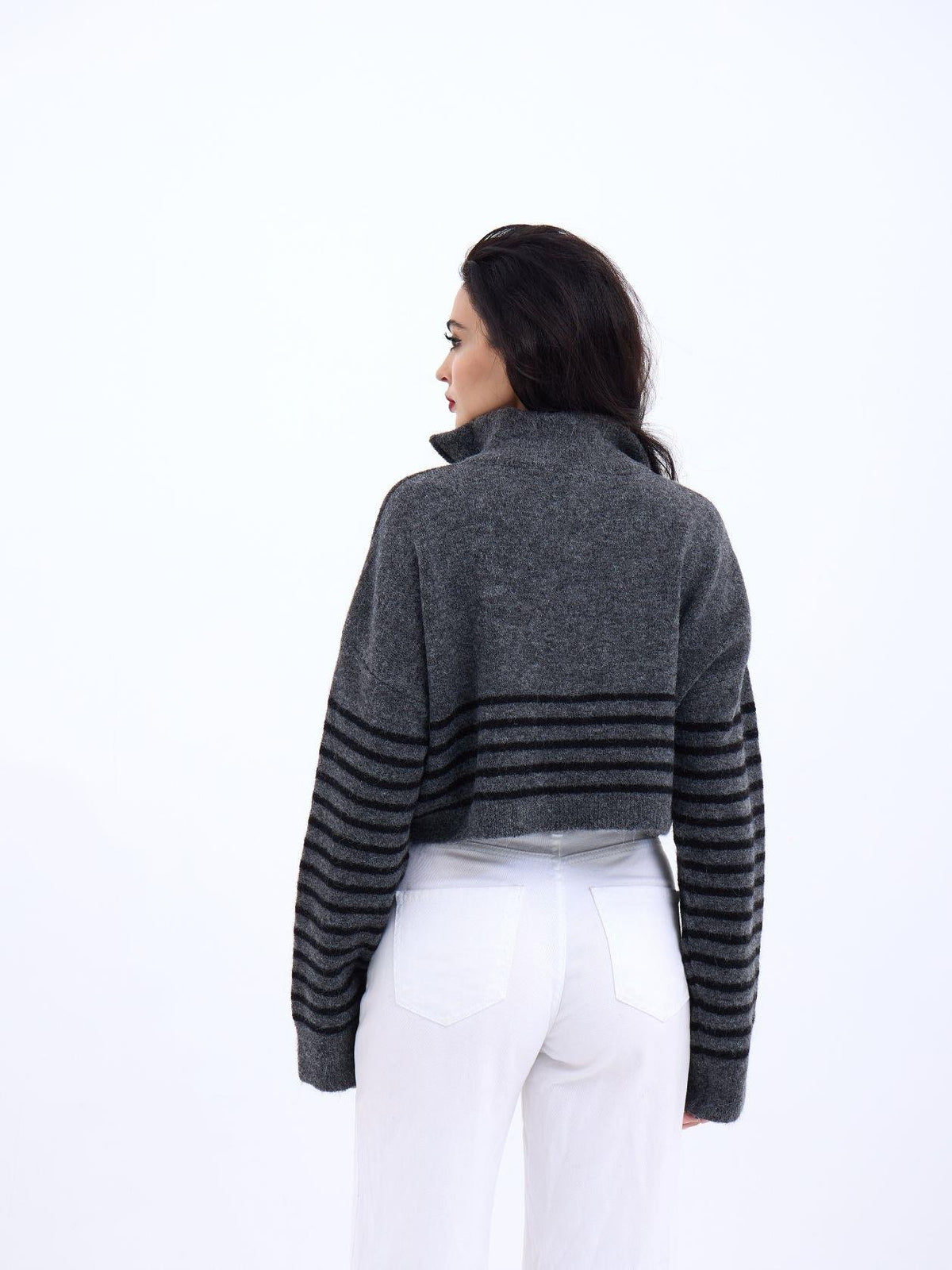 43311 STRICKWAREN GESTREIFTES CROP MIT REISSVERSCHLUSS-ANTHRAZIT-SCHWARZ
