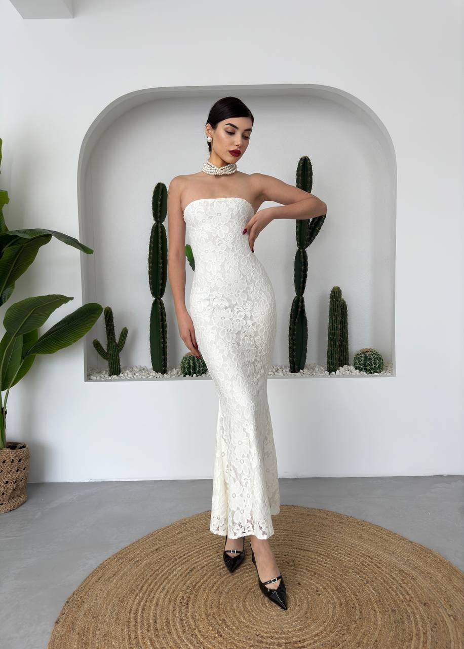 Trägerloses Combar-Kleid