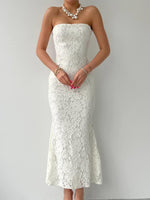 Trägerloses Combar-Kleid