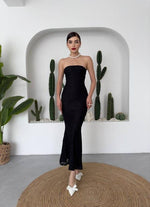 Trägerloses Combar-Kleid