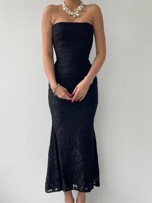 Trägerloses Combar-Kleid