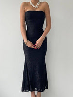 Trägerloses Combar-Kleid