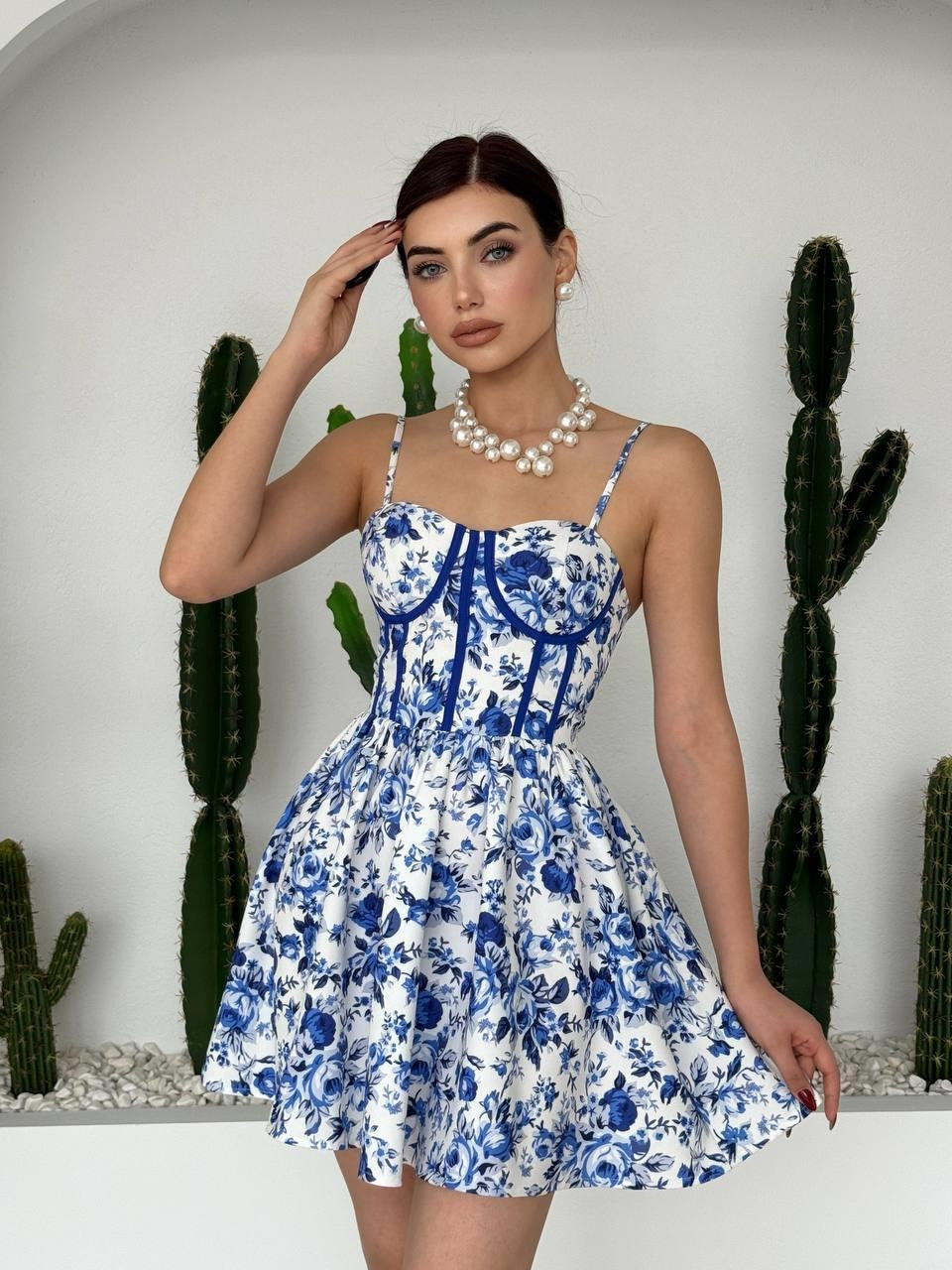 Hanks Kleid mit Seilträgern