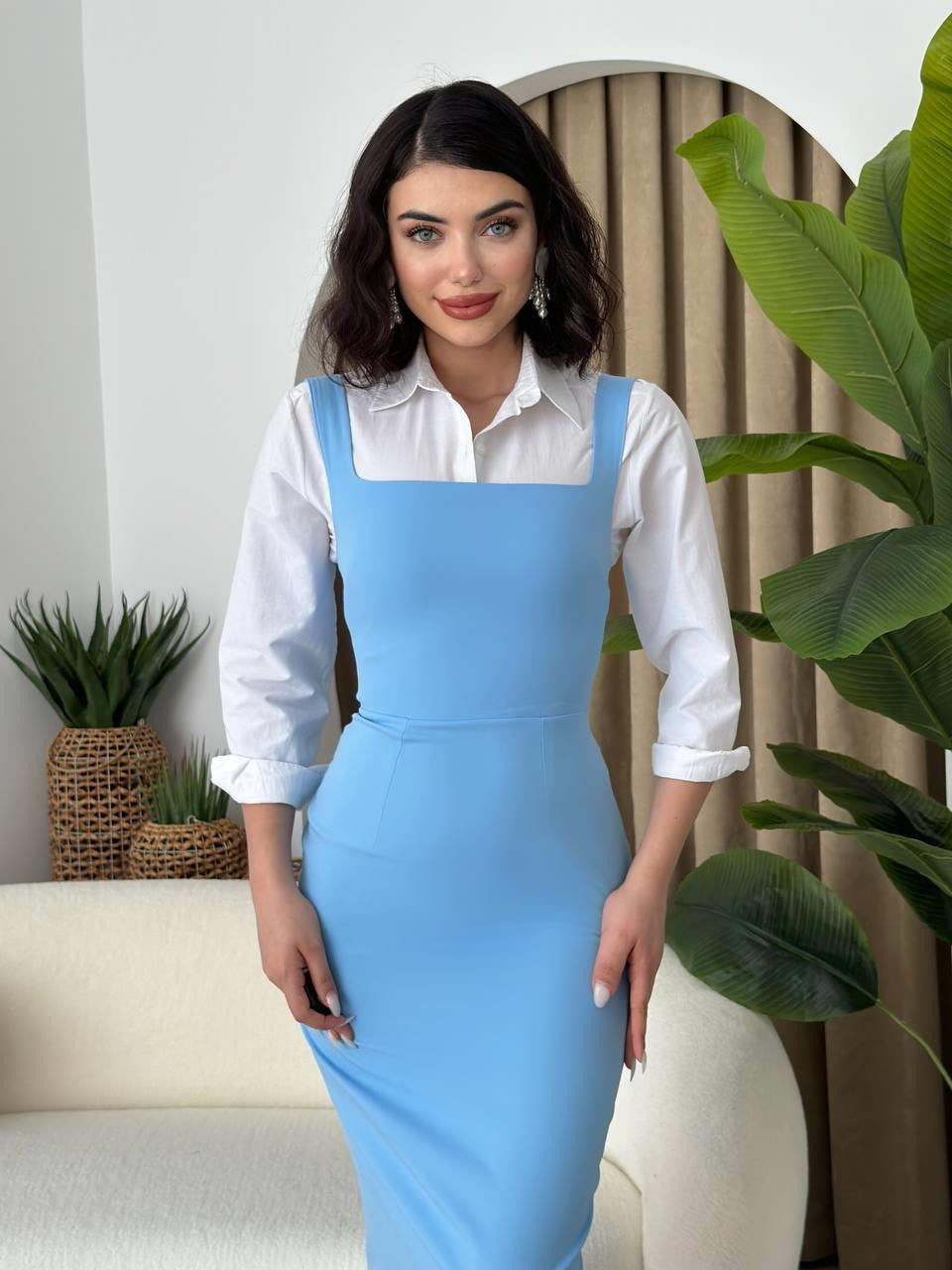 Martin – Bleistiftkleid mit Riemchendesign