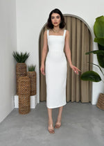 Martin – Bleistiftkleid mit Riemchendesign