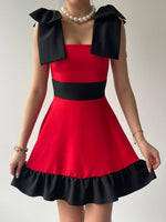 Miron-Kleid mit Schulterschleife