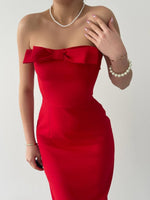 KAELM-KLEID MIT BAND VORNE