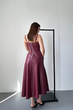 Toptan Bordo Askılı Deri Elbise