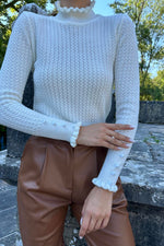 Toptan Ekru Boğazlı Ve Örgülü Triko Kazak