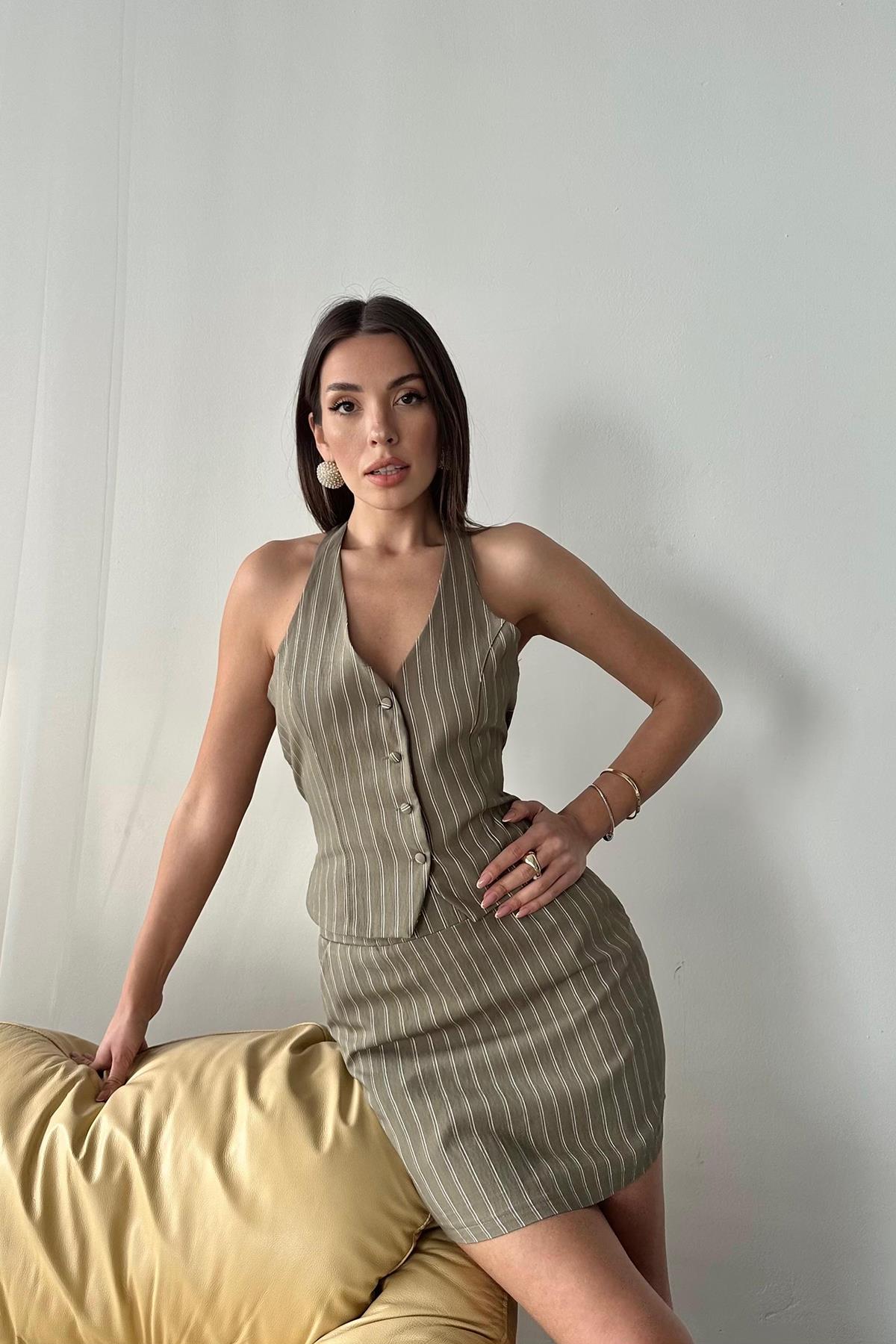 Toptan Haki Çizgili Yelek Ve Etek Takım