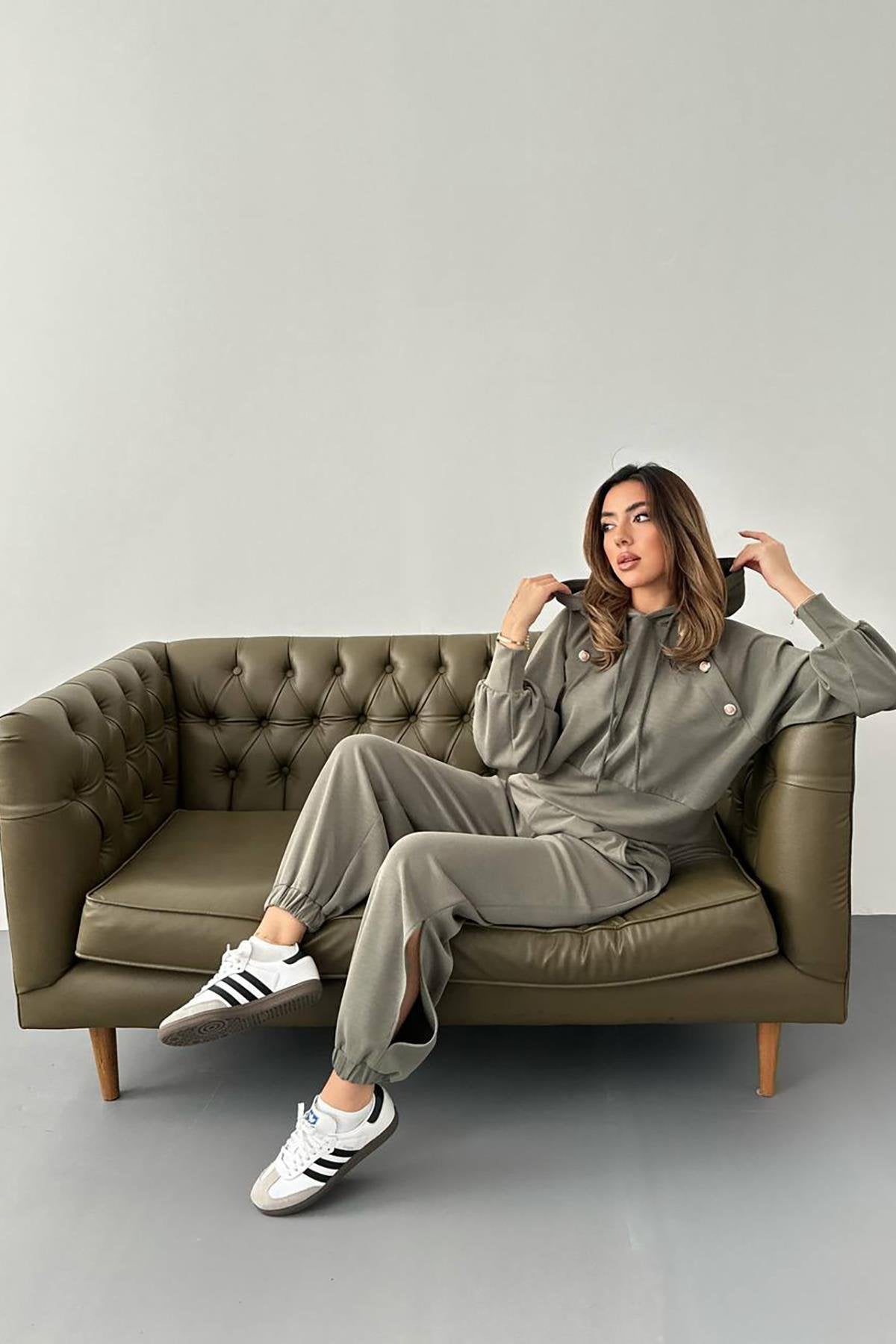 Toptan Haki Kapüşonlu Sweatshirt Ve Kargo Pantolon Takım