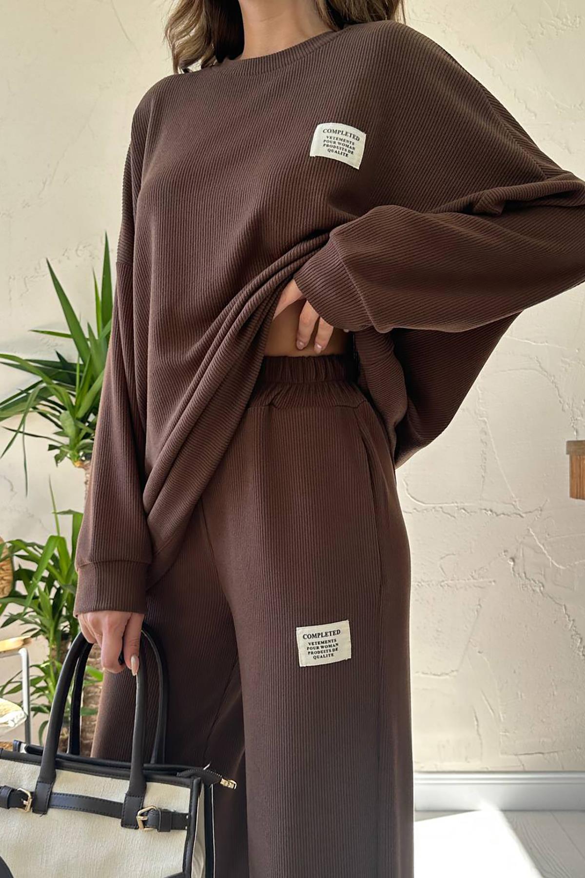 Toptan Kahverengi Klasik Fitilli Kazak Ve Pantolon Takım