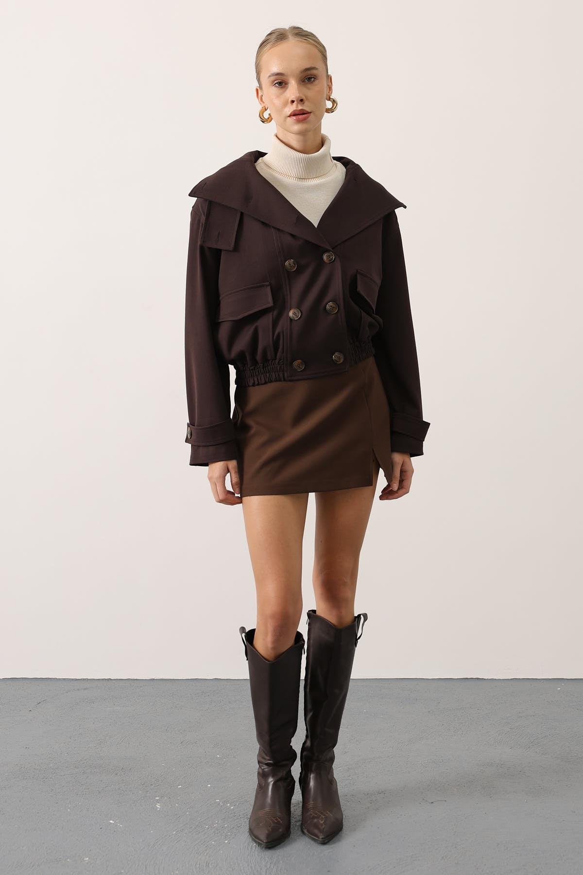 DÜĞMELİ KISA CEKET - Kahve