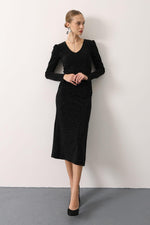 TAŞLI BÜZGÜLÜ UZUNKOL ELBİSE - Siyah