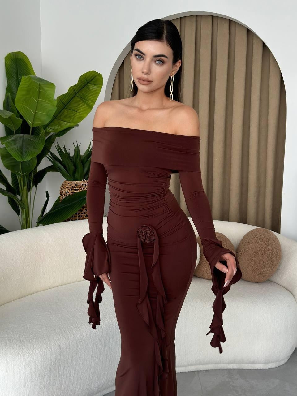 Valijevo – Kleid mit Rosendetail