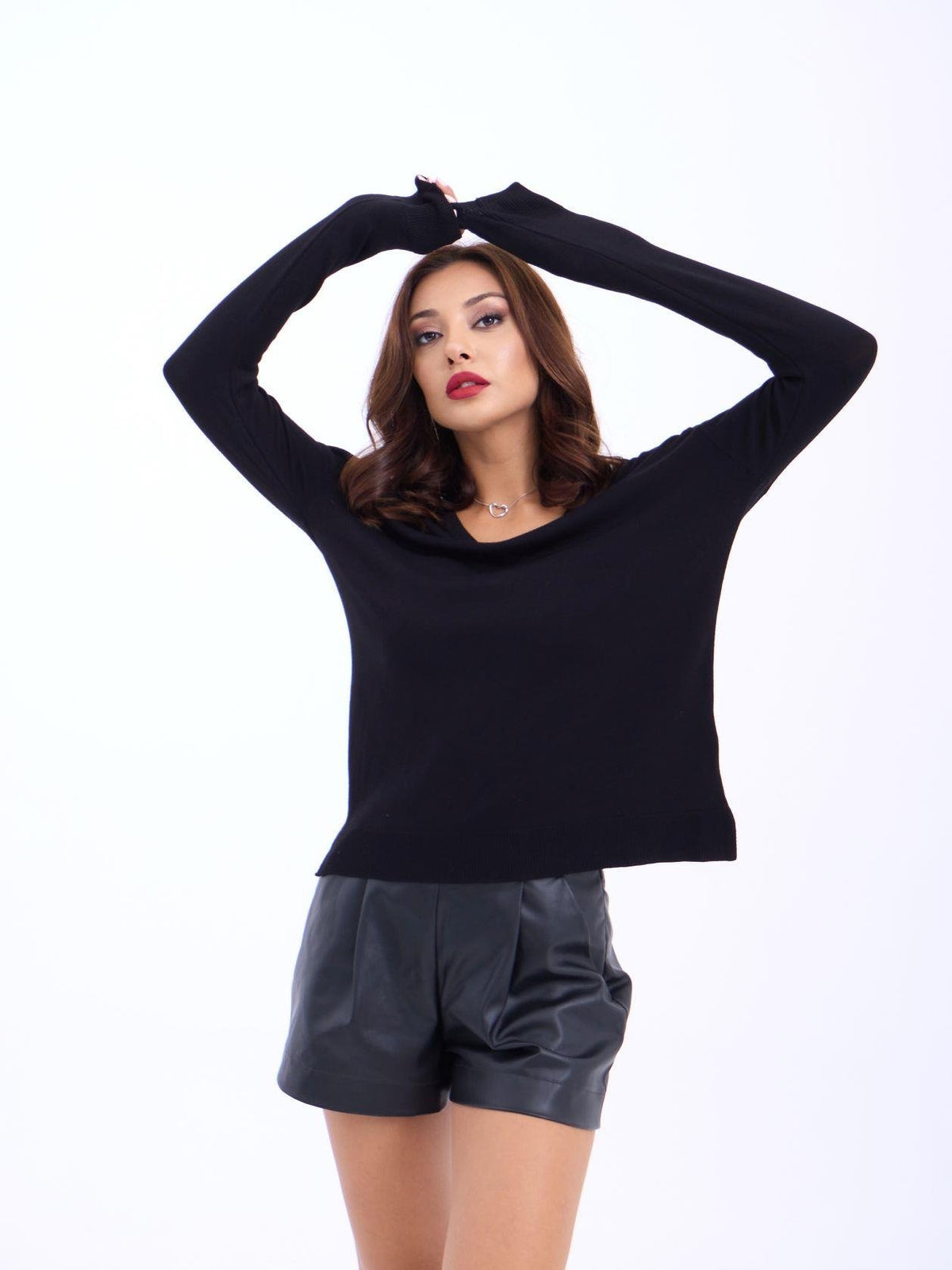 4202 STRICKWAREN V-AUSSCHNITT BASIC SALASH-SCHWARZ