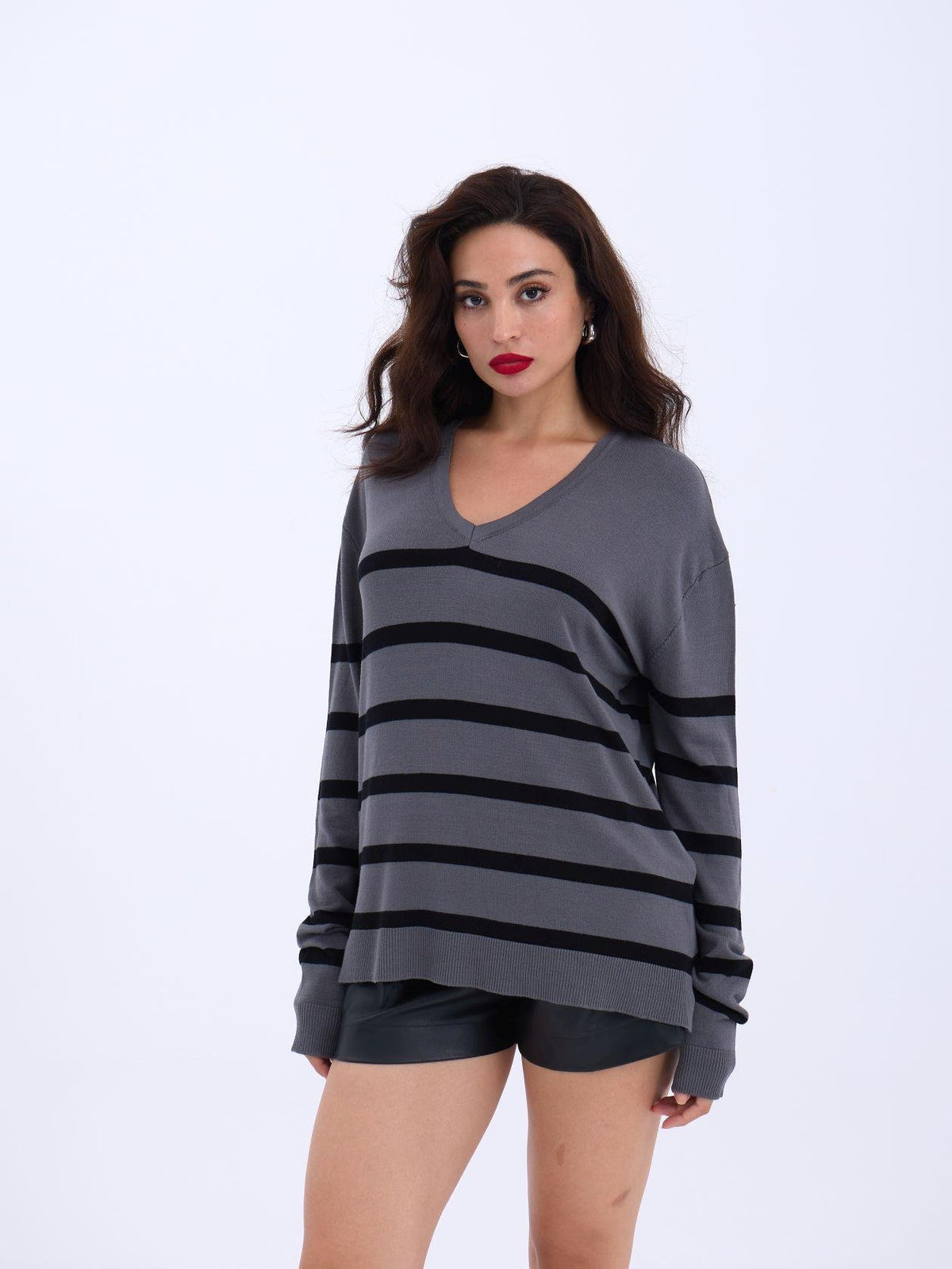 4203 STRICKWAREN V-AUSSCHNITT GESTREIFT BASIC SALASH-ANTHRAZIT-SCHWARZ