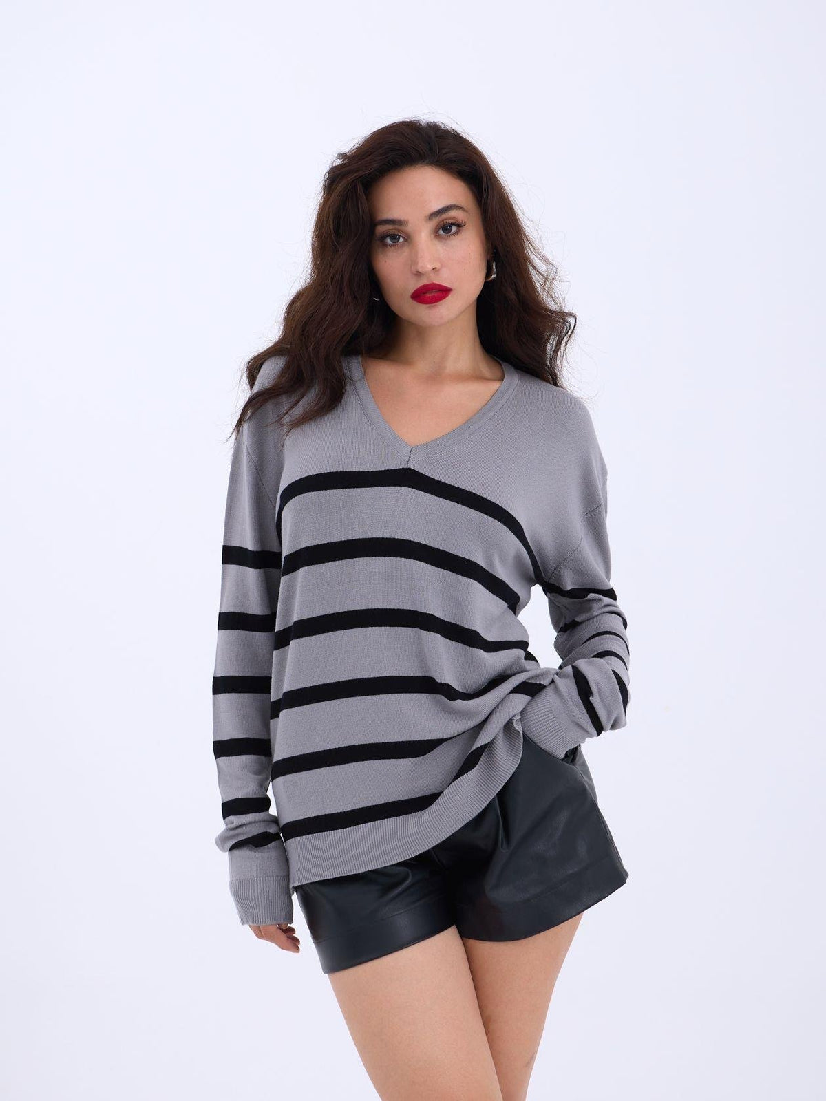 4203 STRICKWAREN V-AUSSCHNITT GESTREIFT BASIC SALASH-GRAU-SCHWARZ
