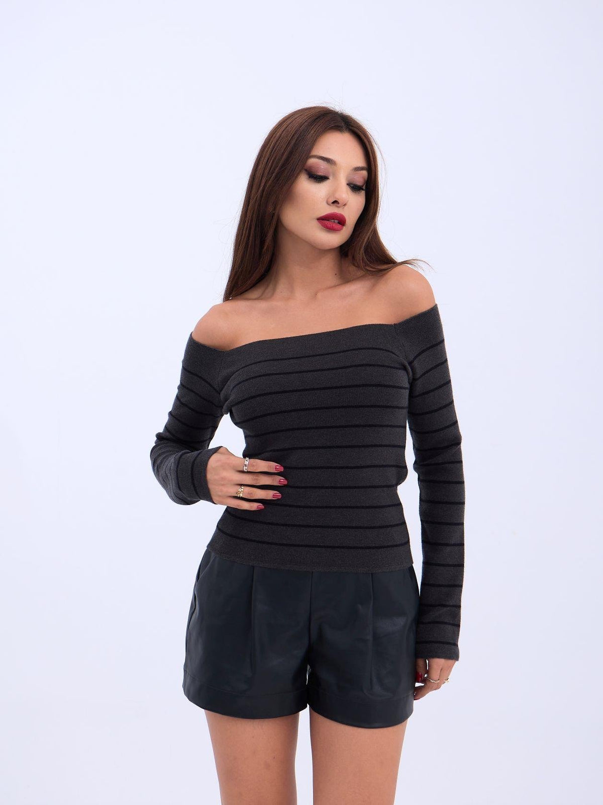 4206 STRICKWAREN GESTREIFTES BOOTHALS-CROP-ANTHRAZIT-SCHWARZ