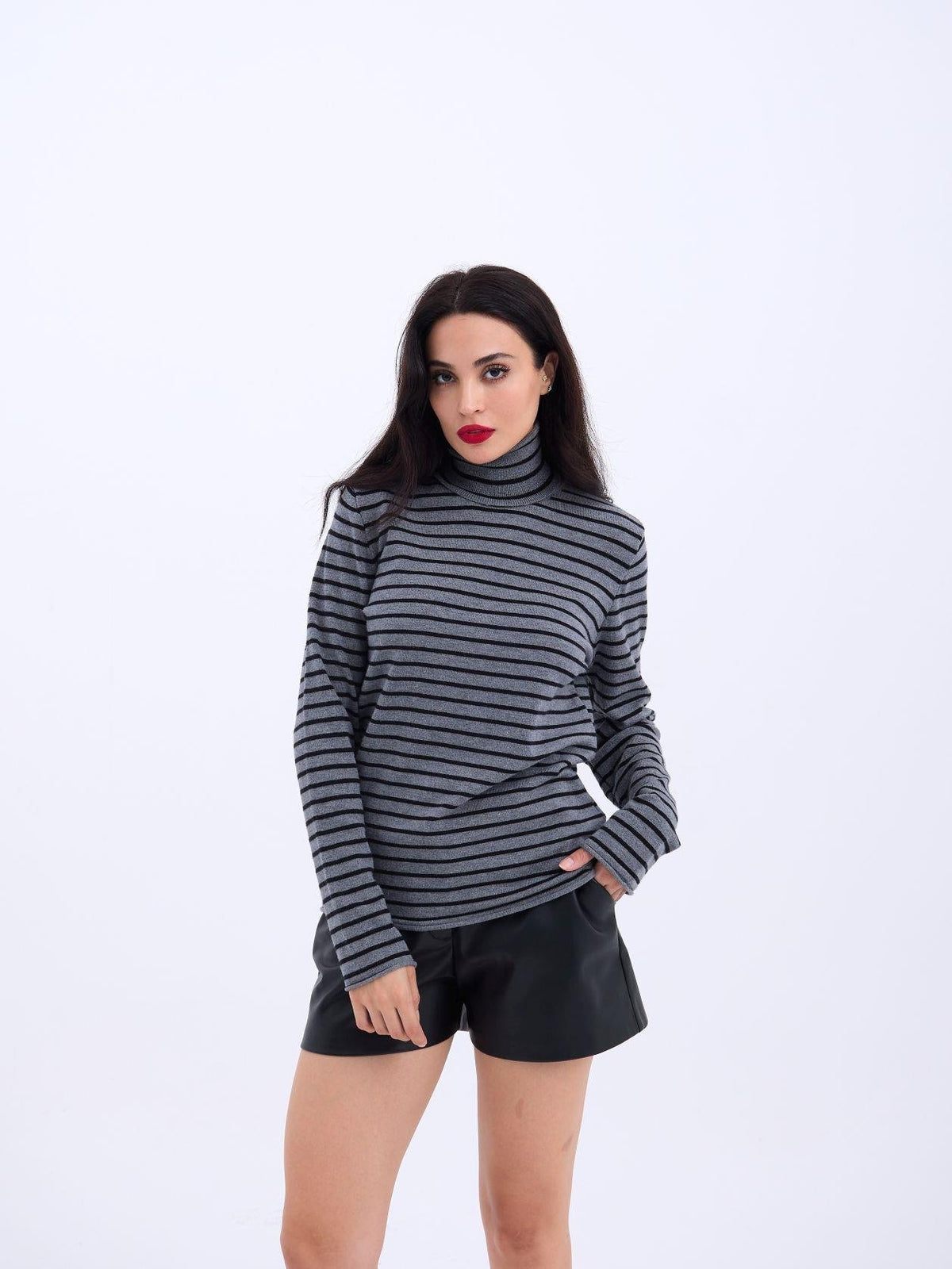 4213 STRICKWAREN GESTREIFT FISHBEARER SALASH-GRAU-SCHWARZ