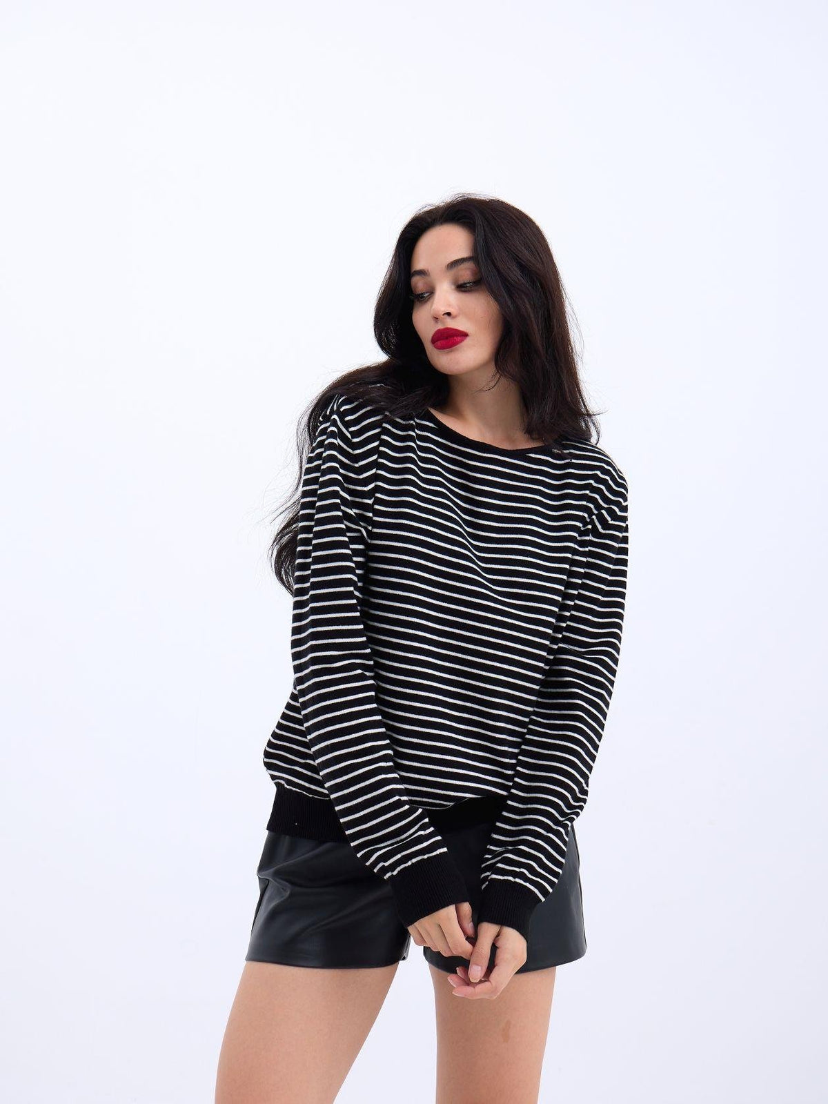 4215 STRICKWAREN GESTREIFTES SLASK-PULLOVER-SCHWARZ-ECRU