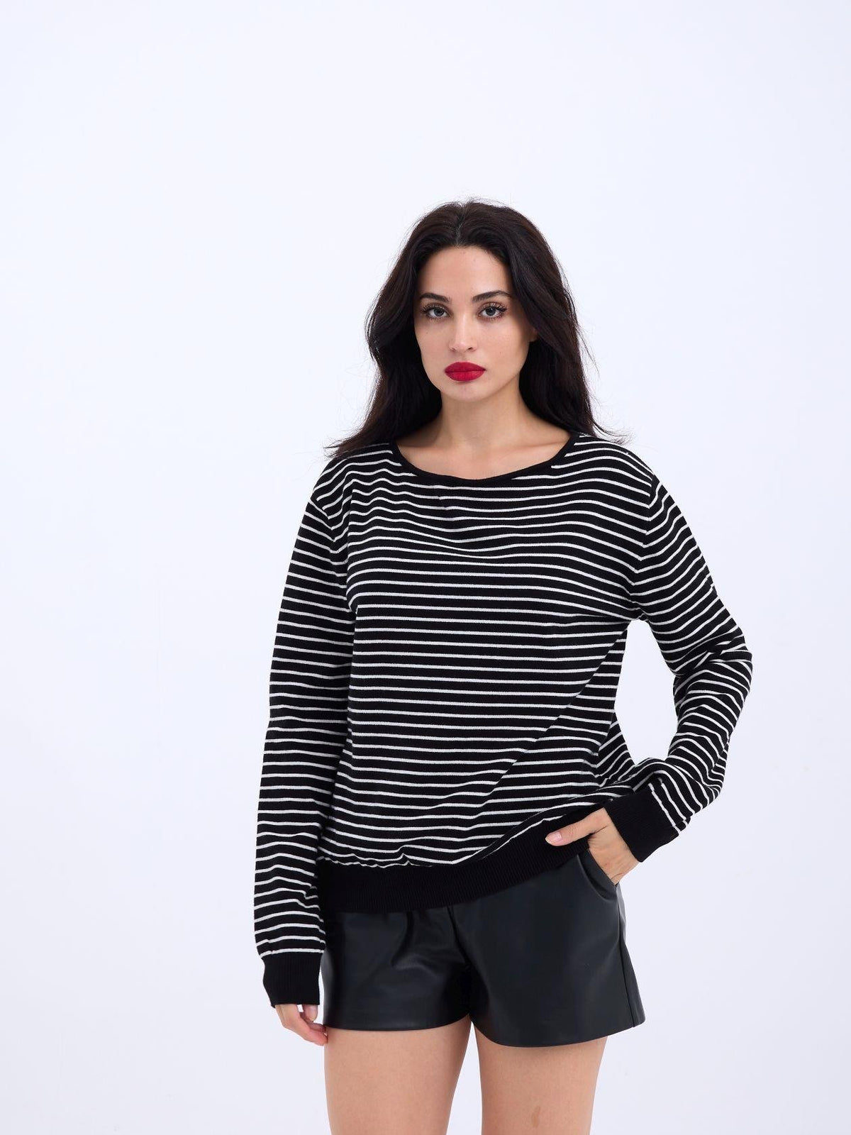 4215 STRICKWAREN GESTREIFTES SLASK-PULLOVER-SCHWARZ-ECRU