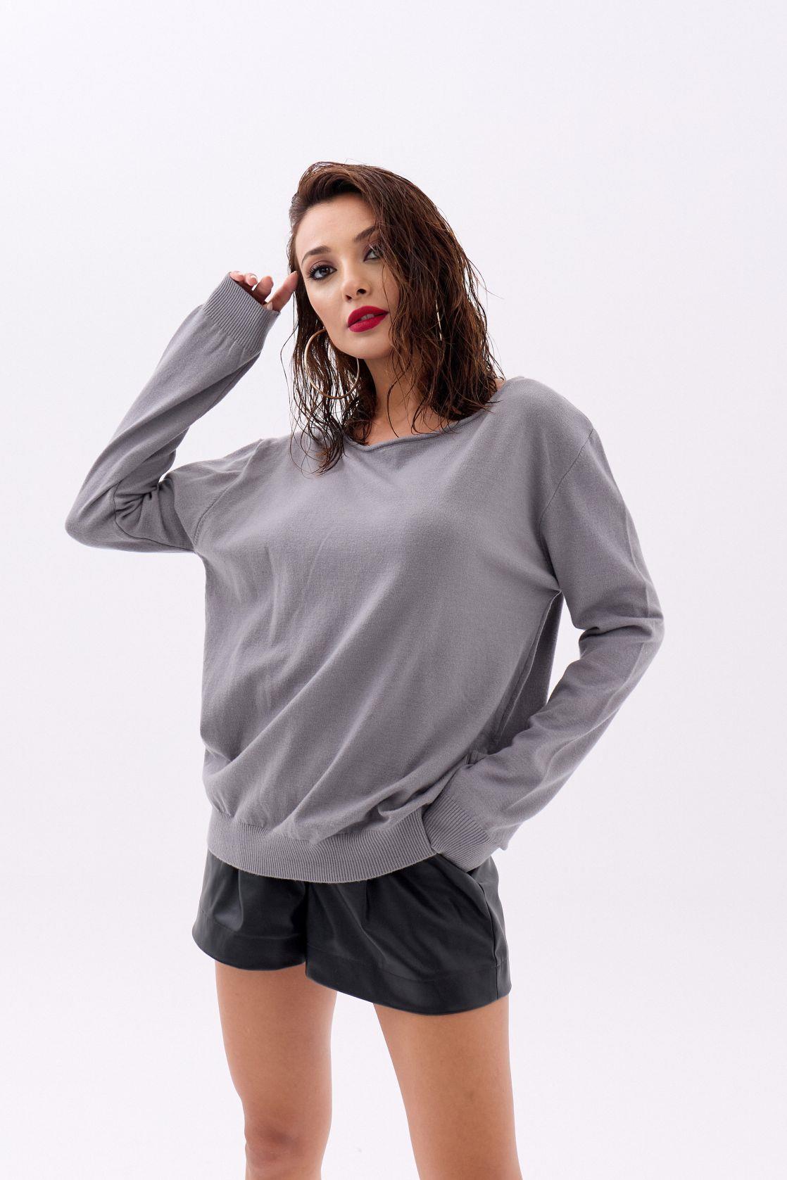 4216 STRICKWAREN EINFACHER SLASK-PULLOVER-GRAU