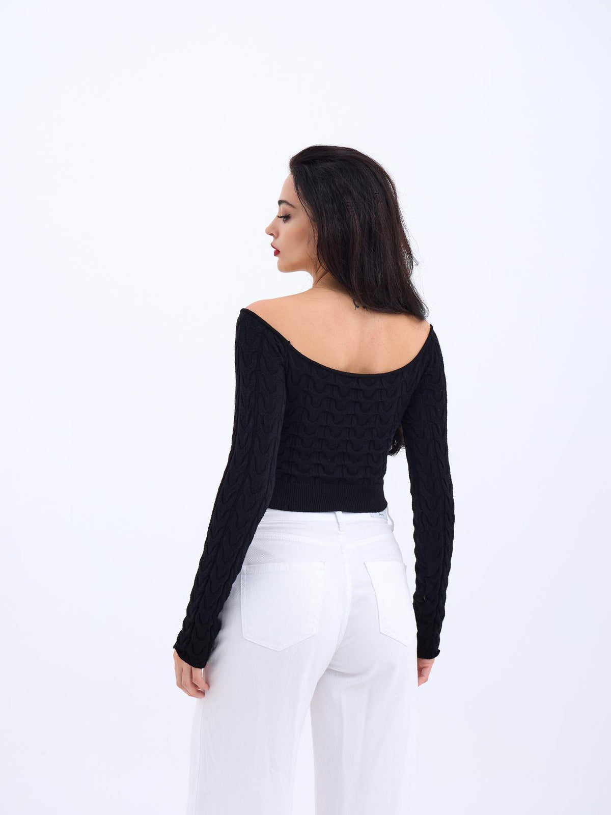42241 STRICKWAREN BATAT NECK CROP-SCHWARZ