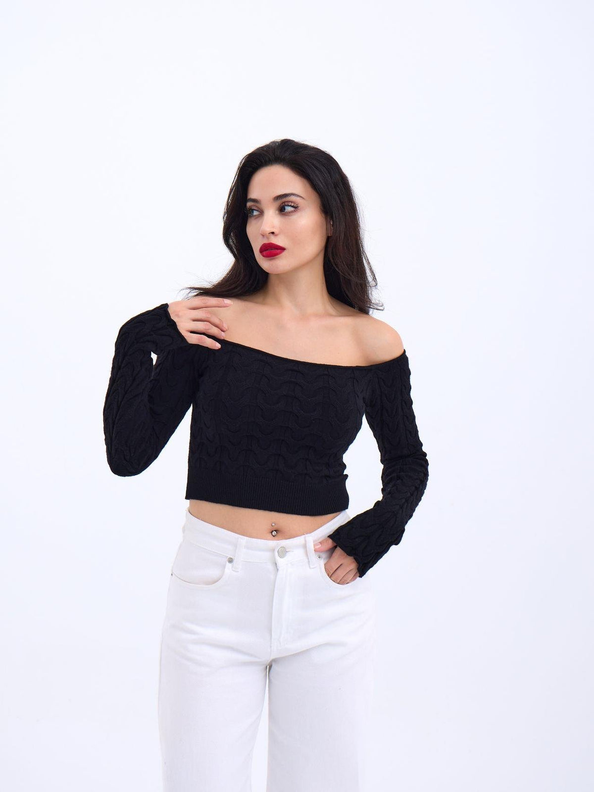 42241 STRICKWAREN BATAT NECK CROP-SCHWARZ