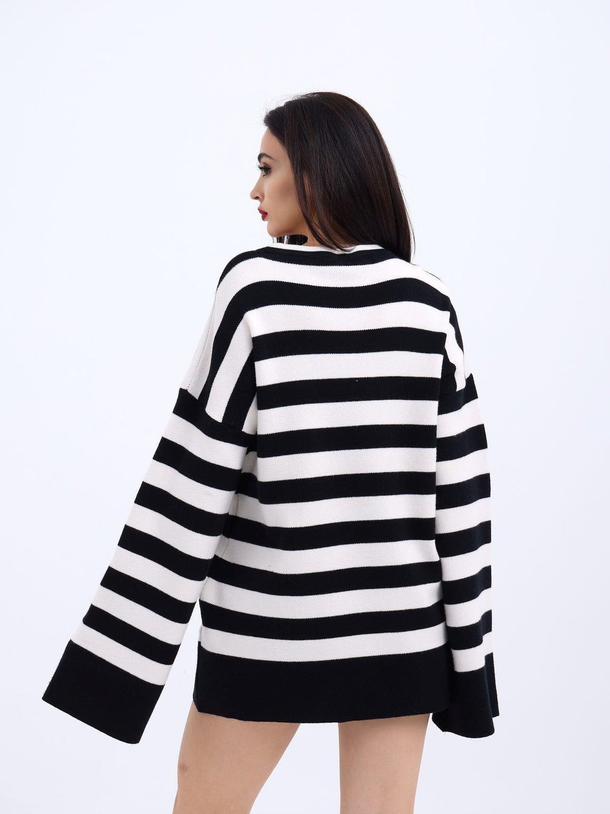 42291 STRICKWAREN GESTREIFTES LOCKERES PULLOVER-SCHWARZ-ECRU