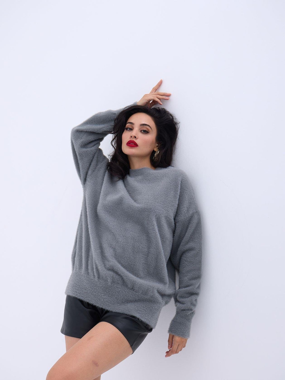 42331 STRICKWAREN RUNDHALSKRAGEN LOCKERER PULLOVER-GRAU