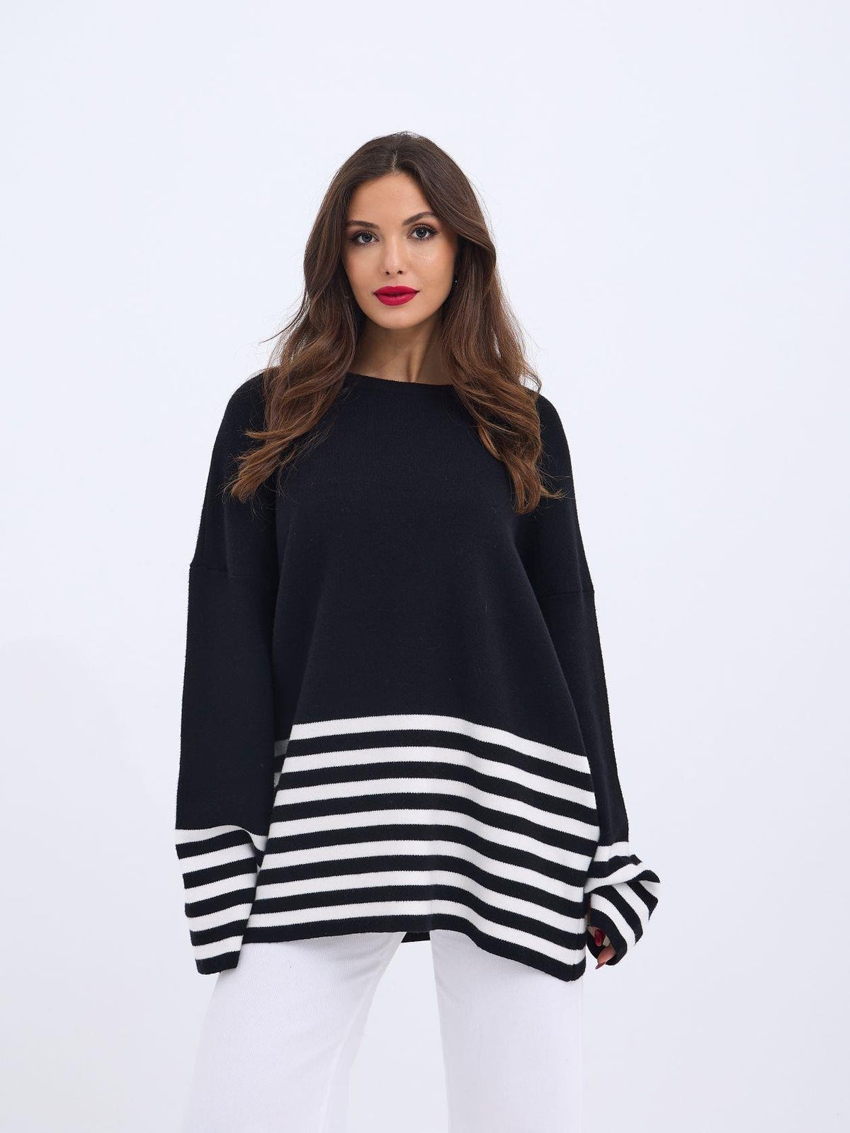 42381 STRICKPULLOVER MIT GESTREIFTEN ÄRMELN - SCHWARZ-ECRU