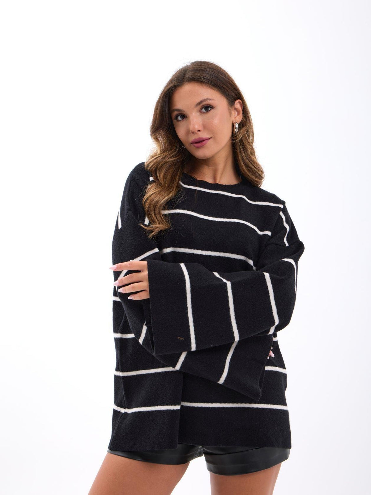 42401 STRICKWAREN GESTREIFTES LOCKERES PULLOVER-SCHWARZ-ECRU