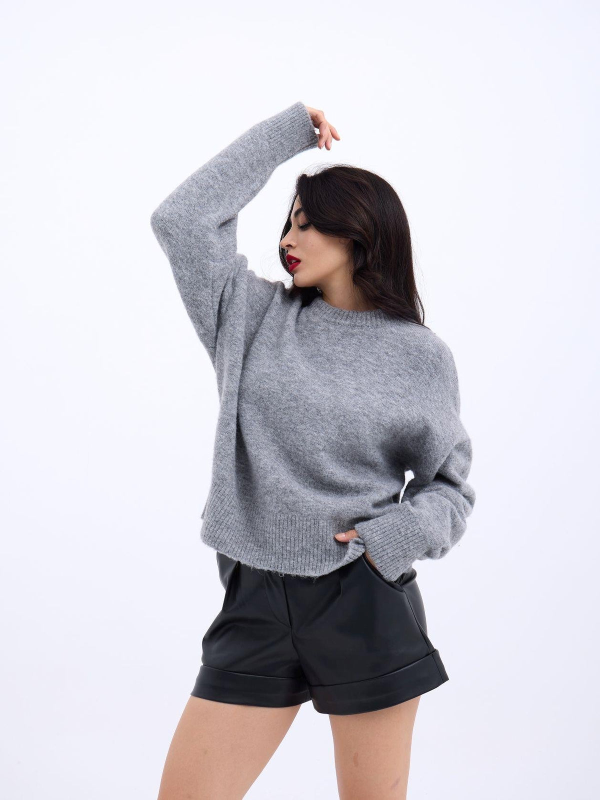 43031 STRICKWAREN HALB TÜRKISCHER KURZPULLOVER - GRAU