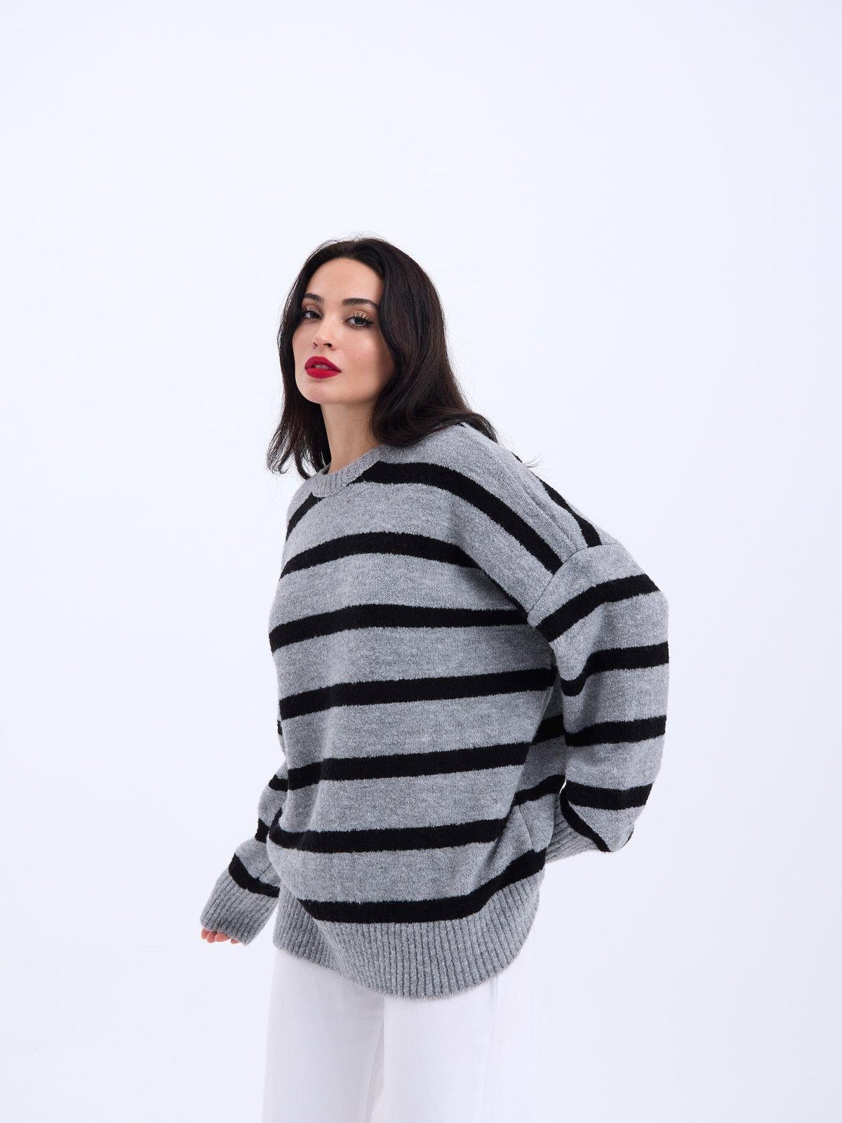 43111 STRICKWAREN GESTREIFTES LOCKERES PULLOVER-GRAU-SCHWARZ