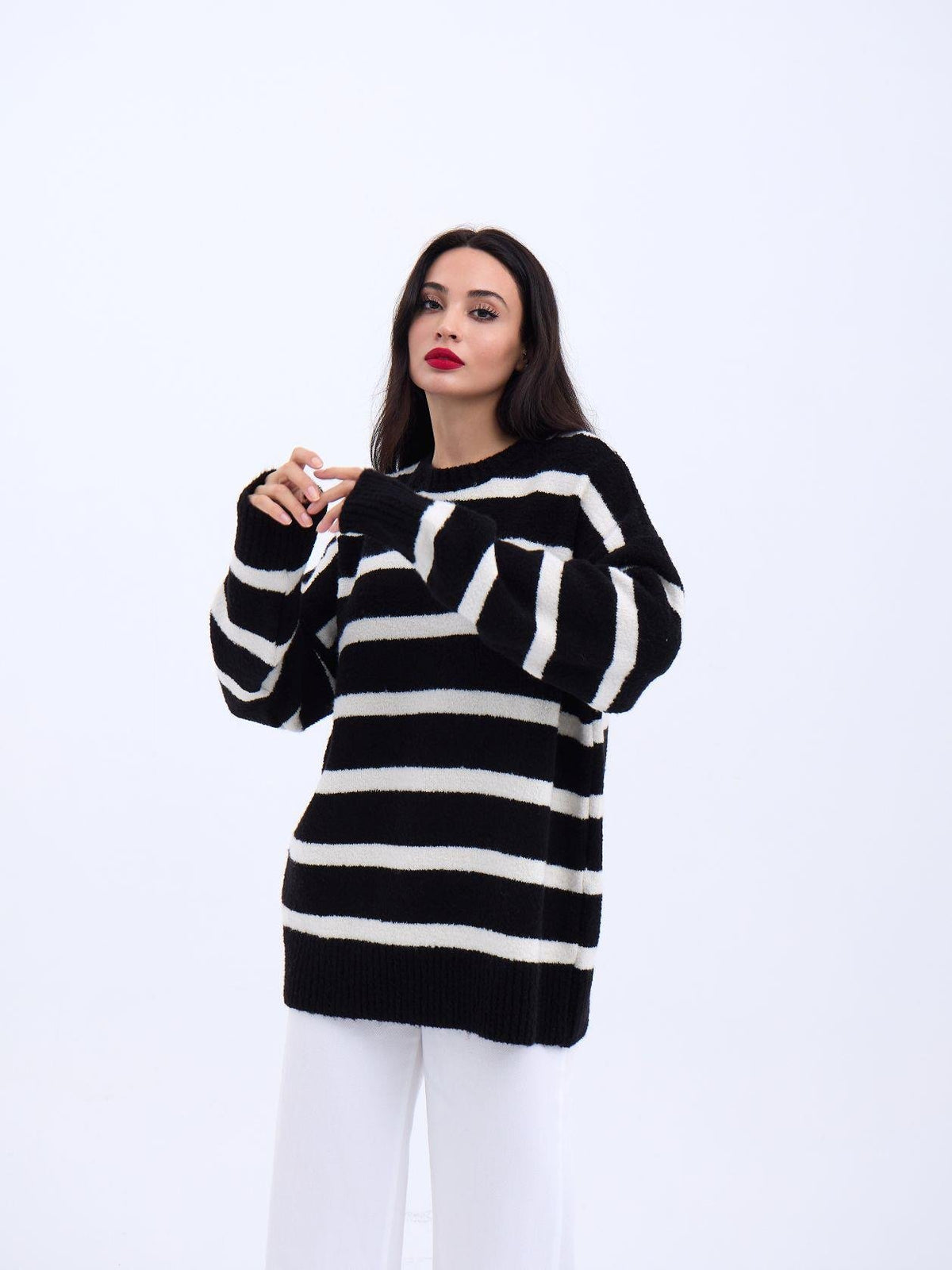 43111 STRICKWAREN GESTREIFTES LOCKERES PULLOVER-SCHWARZ-ECRU