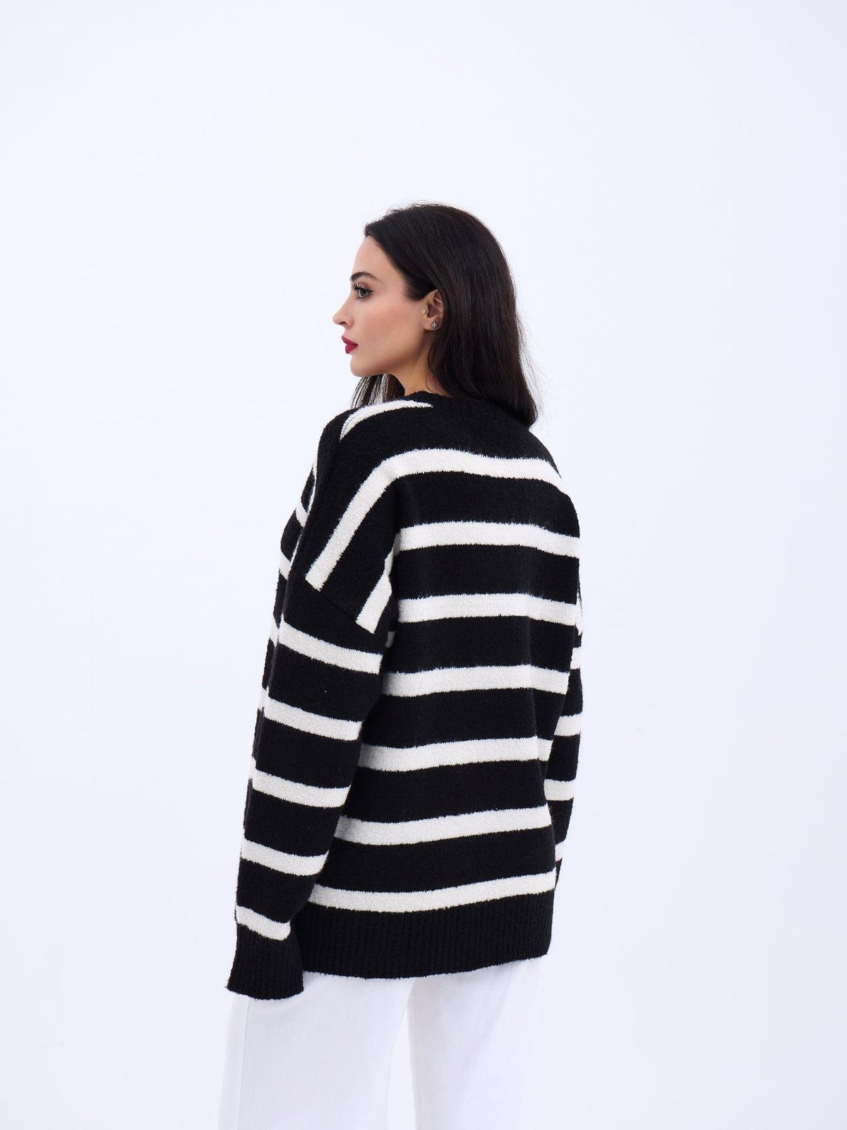 43111 STRICKWAREN GESTREIFTES LOCKERES PULLOVER-SCHWARZ-ECRU