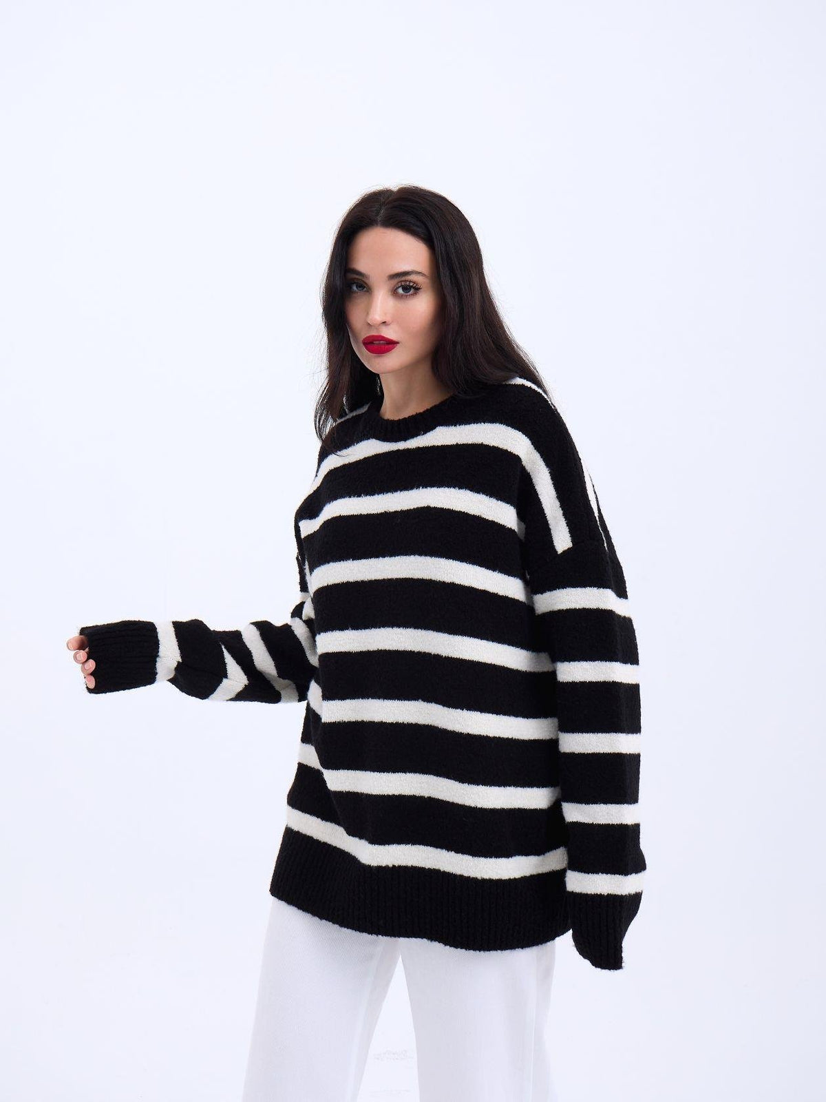 43111 STRICKWAREN GESTREIFTES LOCKERES PULLOVER-SCHWARZ-ECRU