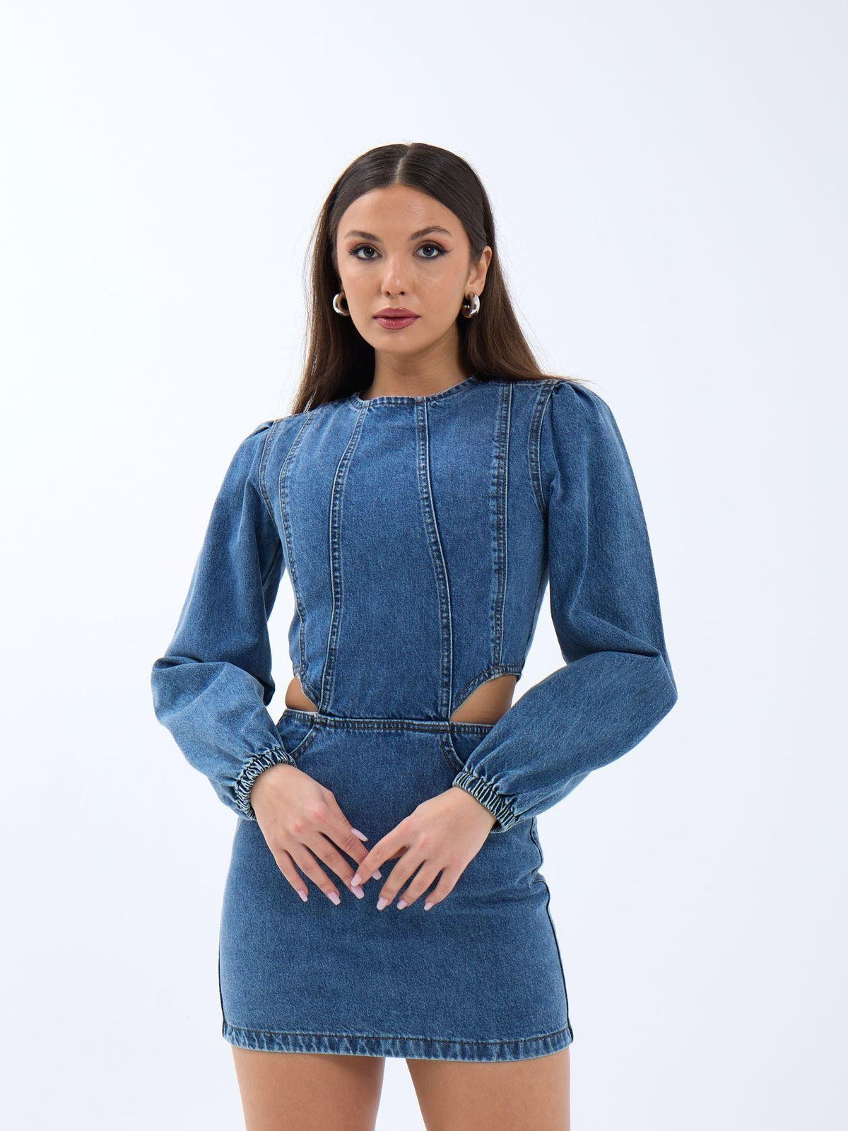6834 Jeanskleid mit Fenster, blau