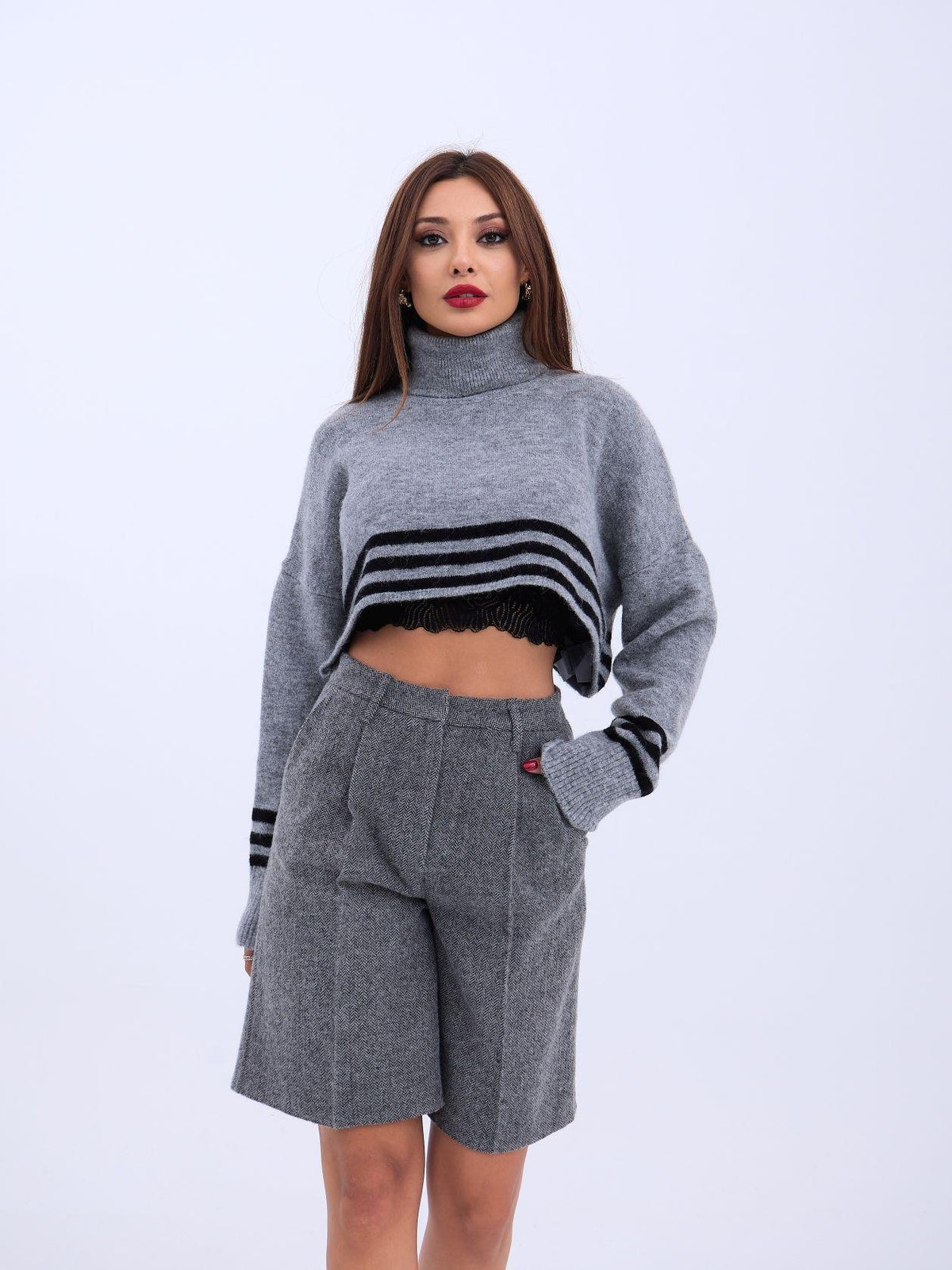 7245 SHORTS-GRAU
