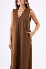 7507 KAMELKLEID