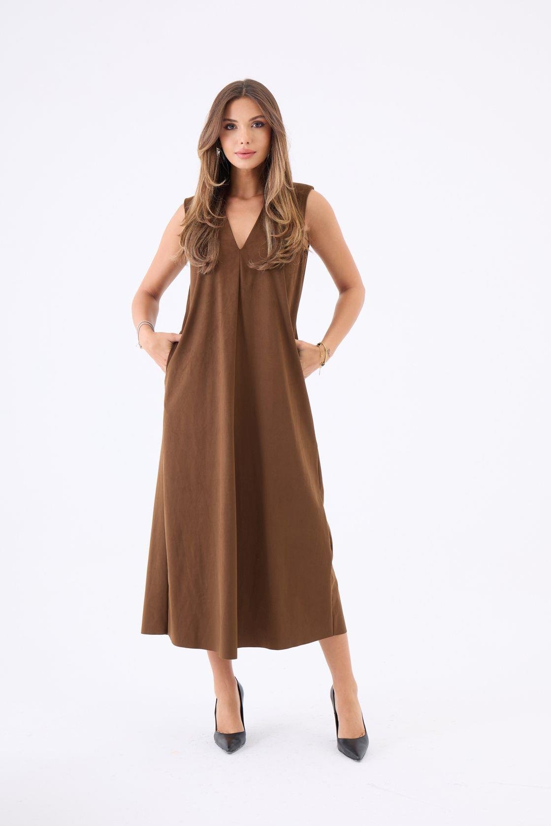 7507 KAMELKLEID