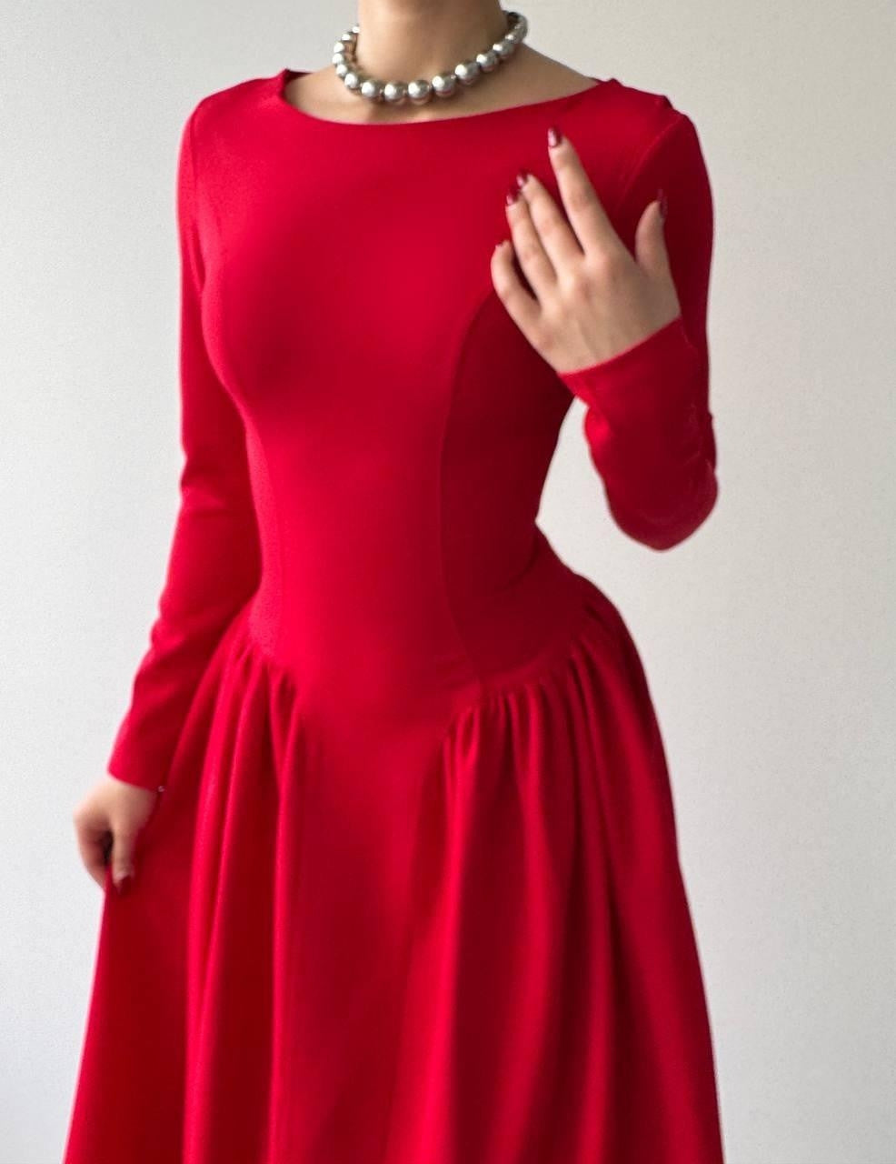 Arnas Oval Plisseekleid 