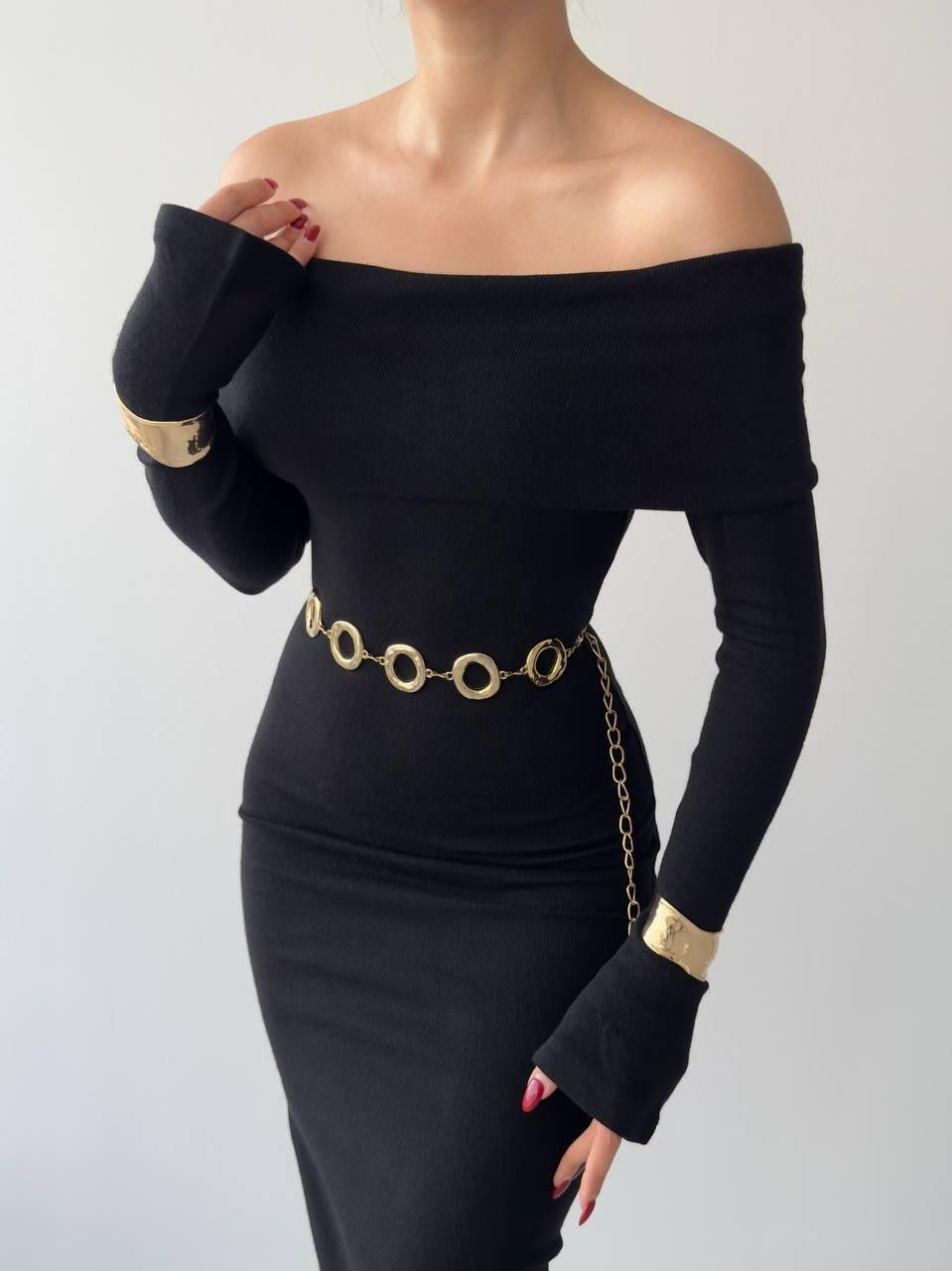 Charm Madonna Yaka Elbise