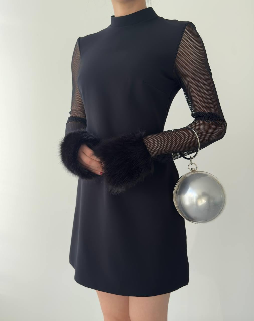 Dera Kleid mit Netzärmeln 