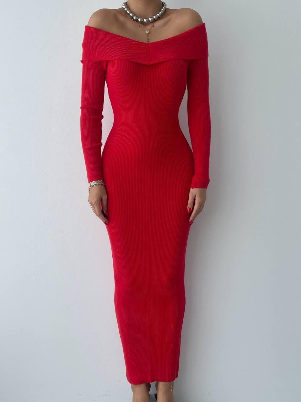 Emden Kleid mit U-Boot-Ausschnitt 