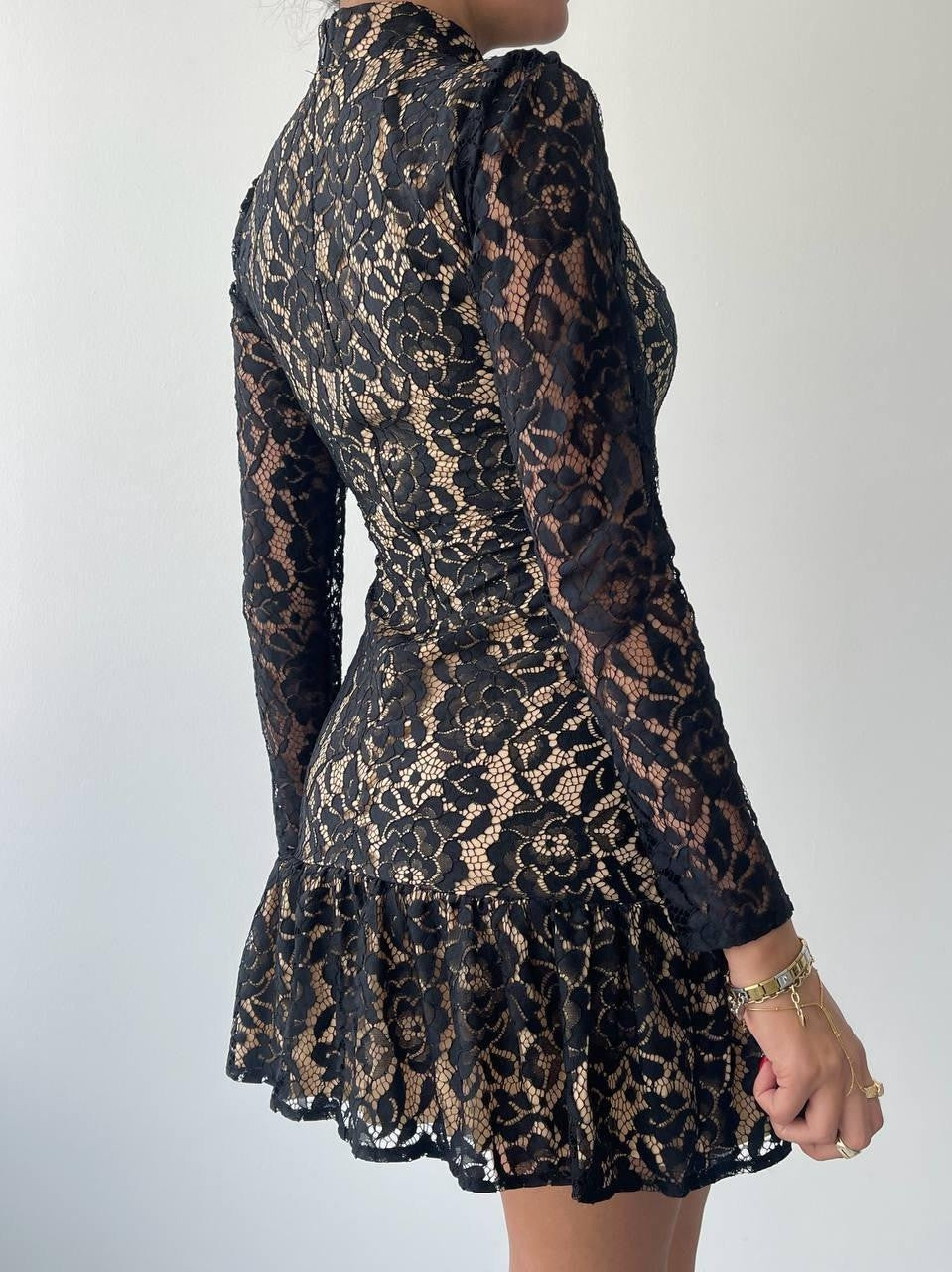 Berühmtes Minikleid aus Spitze 